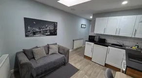 1B Smart Apartments - Image 2