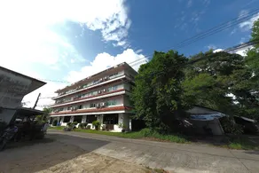 OYO 468 Dumrong Town Hotel - Image 4