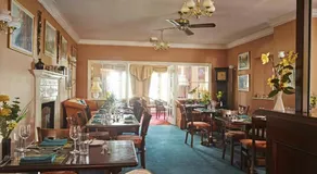 Corse Lawn House Hotel - Image 3