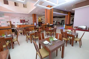 Lampion Hotel Solo - Image 4