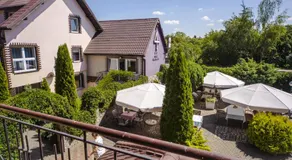 Hotel 4 - Image 5
