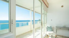 Beachfront Penthouse with Ocean and Sunset Views at Pelican Reef #703 - Image 4