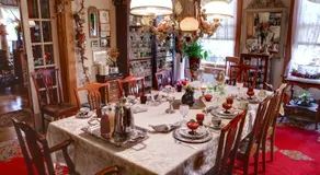 The Queen, A Victorian Bed & Breakfast - Image 3