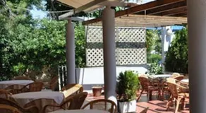Miami Hotel - Image 5