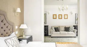 Hotel Versay - Image 2