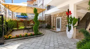 Villa Dudan LakeView Terrace & Parking available - Image 5