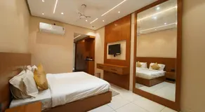 Hotel the republic - Image 2