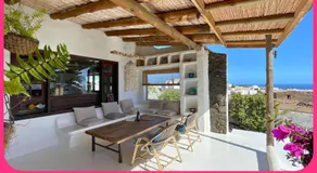 Full Relaxation - Private Villa - Sea View - Stunning Garden - 2 Terraces - 2 Bedrooms - Wifi - Parking - Washing Machine - Image 5