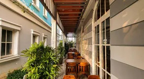 Lavian Hotel - Image 4