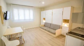 Apartamentos Plaza de Santiago - Estudios Turisticos - 1 LLAVE - Image 2