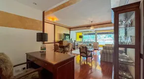 Platinum Suite & Spa - Image 3