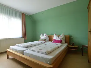 Traditional Holiday home in Bütgenbach with Sauna - Image 2