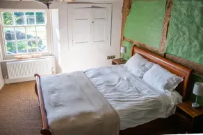 The Fox & Hounds Inn - Image 2
