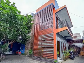 Kartini Guest House near Alun Alun Probolinggo - Image 3