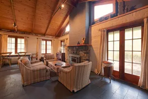 Cloudy Creek Cottage - Image 2