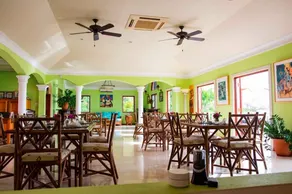 The Villas at Sunset Lane - Image 3