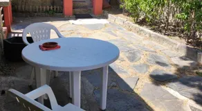 Casita Roja sin cocina - Image 4