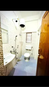 Queen Residency - Image 4
