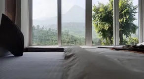 Green Valley Holiday Home - Image 2