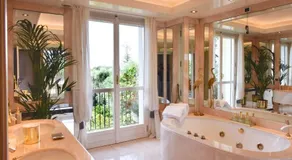 La Via Romana Boutique Guest House - Image 2