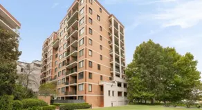 Stunning Downtown Retreat with City Views - Image 4