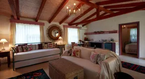 Dachas Cove Hotel  - Image 2
