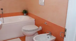 Holiday House Rosy - Image 2