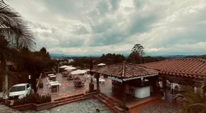 Hotel Estaciones - Image 5