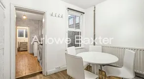 Homely 3-Bedroom Retreat with Garden & Living Room - Image 4