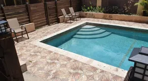 Central Upscale New Kingston Apt with pool - Image 3