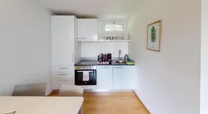 Fresh and Bright 1-Bedroom Centre Apartment - AL11 - Image 5
