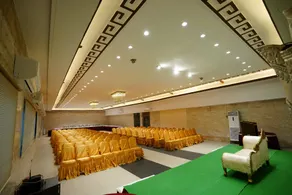 SVM PALACE - Image 4