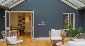 Cosy Family Home Near Thorpe Park & Legoland - Image 4