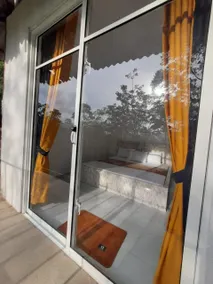Golden Waters Stay & Dine - Image 3