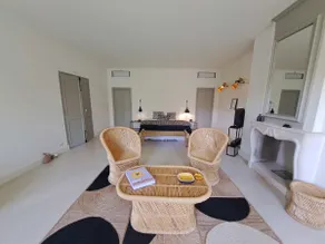 Le Mas Maillane, résidence du 18ème rénové, piscine et jardin privé - Image 2
