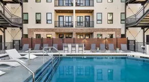 Pool Rooftop Deck City View Gym and Gated Garage - Image 5