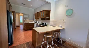 Spacious Private Room in Mckinnon 3 min to Train Station, Cafes and close to Monash Uni - Image 5