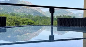 Avanee Hotel - Image 2