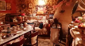 Room for rent in a beautiful country house ideal for a romantic getaway - Image 4