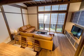 RESI STAY Villa Silktree - Image 2