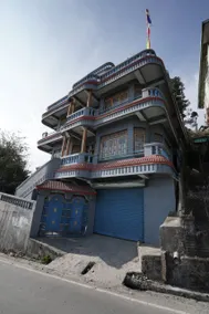 GYAMCHUNGLA HOME STAY. 3 rooms with 3 big bathroom - Image 2