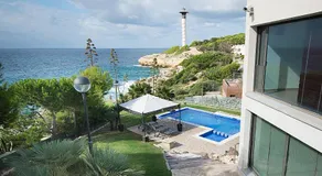 TarracoHomes, TH52 Villa Lighthouse con Piscina Privada, Terraza, y Vistas al Mar - Image 5