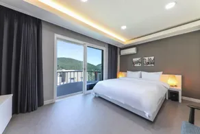 Ulsan Yeongnam Alps The Bamboo Hotel - Image 2