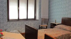 Joe's Place - Image 3