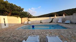 Rooms with a swimming pool Selca, Brac - 25202 - Image 3