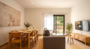 Stylish & Cozy 3-Bedroom Central Apartment with private car parking - Image 3