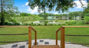 Lake view that is 10mins to Downtown and Parks for 2 Guests - Image 5