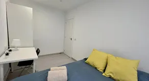 Habitación privada en apartamento compartido junto al Aeropuerto y Fira Barcelona - Image 4