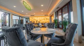 Amber VIP Hotel - Image 2