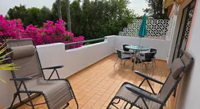 Feliz Apartments - Image 4